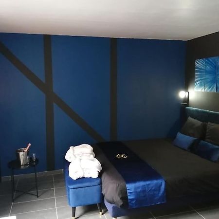 Appartement Avec Sauna Et Balneo Privatifs -Troyes Centre Zewnętrze zdjęcie