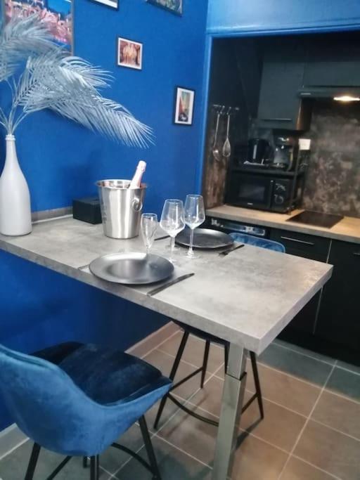 Appartement Avec Sauna Et Balneo Privatifs -Troyes Centre Zewnętrze zdjęcie